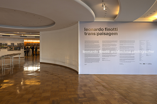 leonardo finotti trans:paisagem - casa do baile eder ribeiro