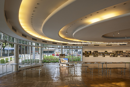 leonardo finotti trans:paisagem - casa do baile eder ribeiro