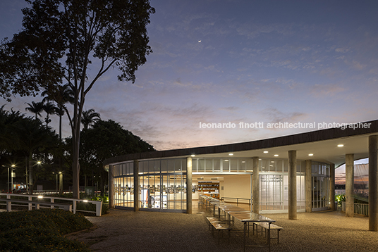 leonardo finotti trans:paisagem - casa do baile eder ribeiro