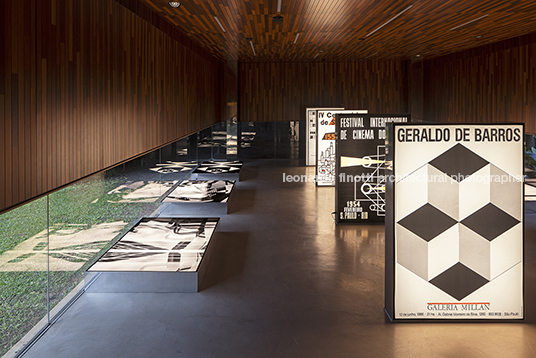 geraldo de barros: designer - dpot michelle jean de castro