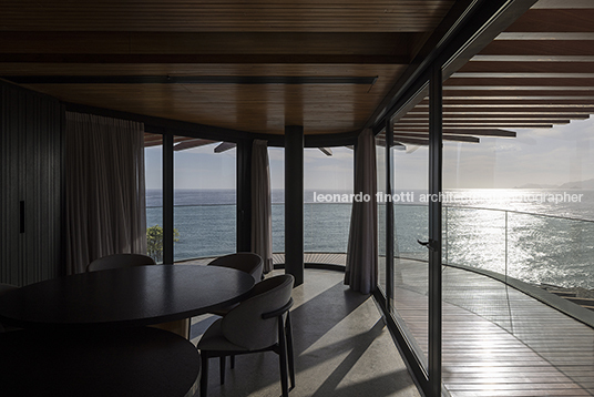 casa nave mareines arquitetura