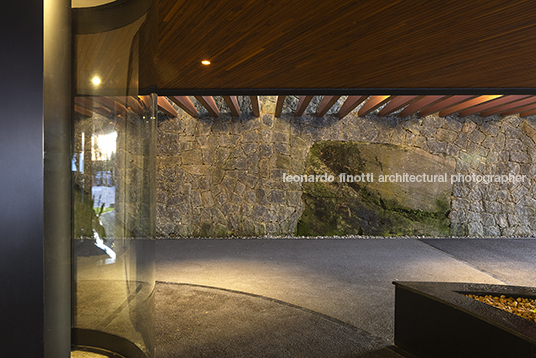 casa nave mareines arquitetura