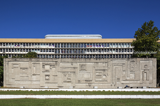 faculdade arquitetura - ufrj  jorge machado moreira