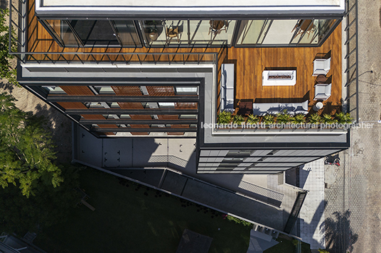 edifício pátio jurerê ark7 arquitetos