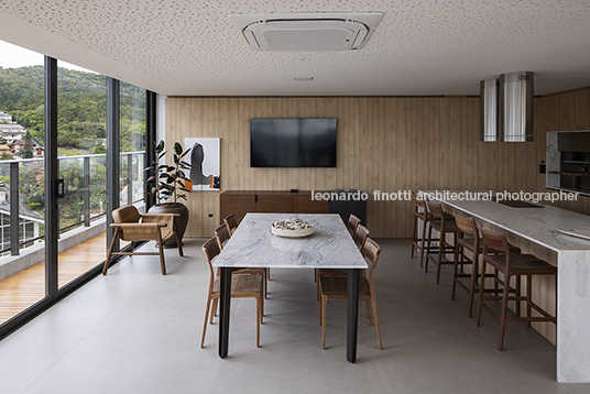 edifício pátio jurerê ark7 arquitetos