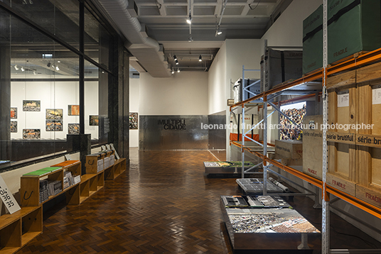 leonardo finotti: são paulo, multiplicidade - caixa cultural agnaldo farias