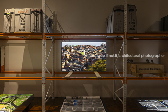 leonardo finotti: são paulo, multiplicidade - caixa cultural agnaldo farias