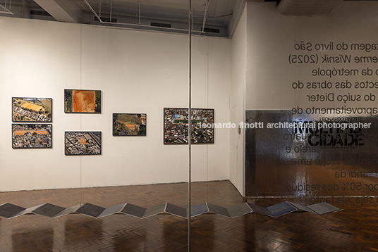 leonardo finotti: são paulo, multiplicidade - caixa cultural agnaldo farias