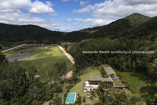 residência mondesir tiago freire
