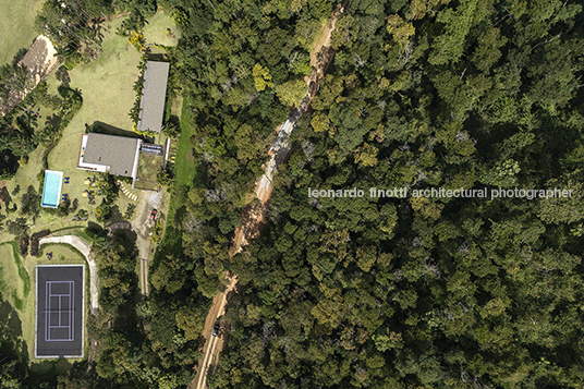 residência mondesir tiago freire