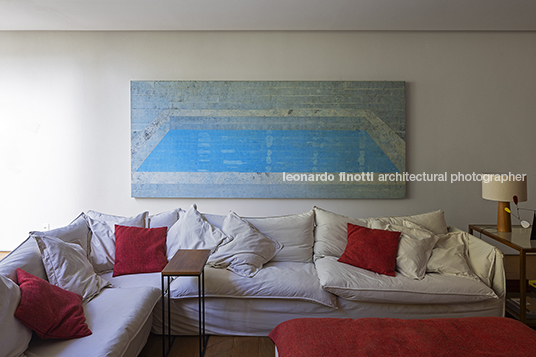 residência mondesir tiago freire