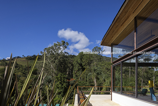 residência mondesir tiago freire