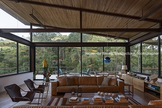 residência mondesir tiago freire