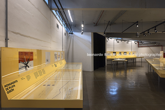 fábio penteado: pétalas e estrelas guilherme wisnik