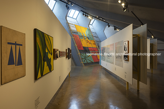 fábio penteado: pétalas e estrelas guilherme wisnik