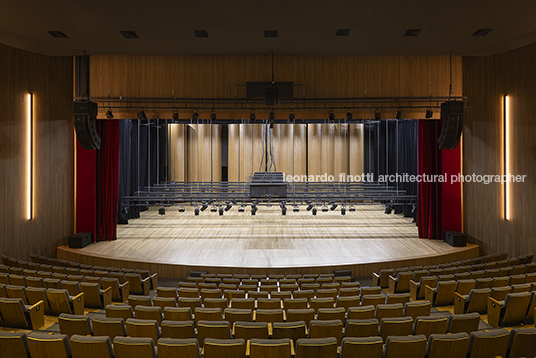 centro de convivência cultural carlos gomes fábio penteado