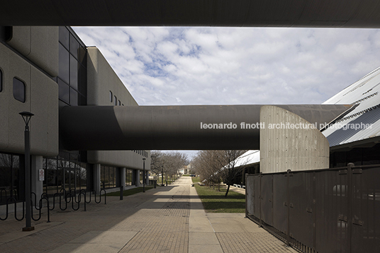 wilbur wright college bertrand goldberg associates