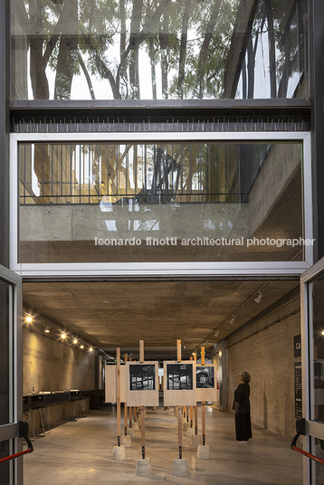 lina por finotti - espacio de cultura 3 plazas del colegio de arquitectos anibal mangoni