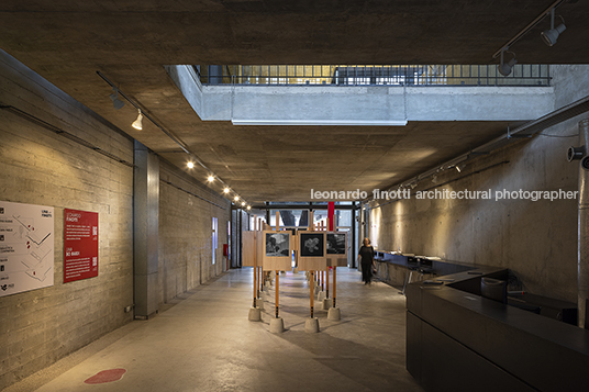 lina por finotti - espacio de cultura 3 plazas del colegio de arquitectos anibal mangoni