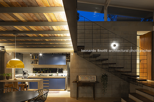 vila iapó arquitetos associados