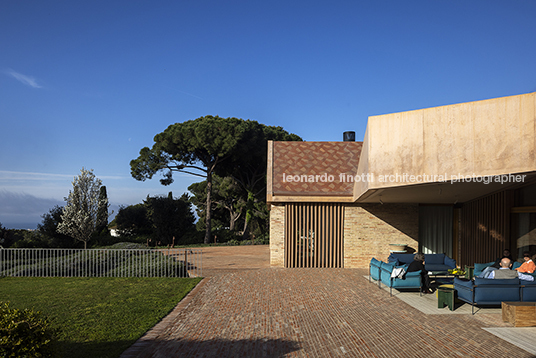 estancia catalunia bosshard vaquer architekten