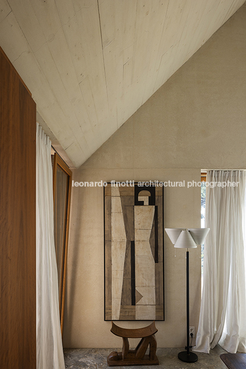 estancia catalunia bosshard vaquer architekten