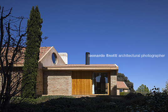 estancia catalunia bosshard vaquer architekten