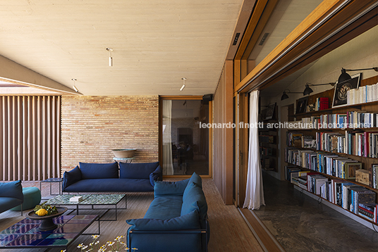 estancia catalunia bosshard vaquer architekten