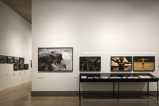exposição maxita yano - galeria claudia andujar maxita yano