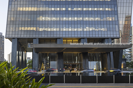 faria lima square kohn pedersen fox associates