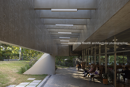 sesc ipiranga júlio neves