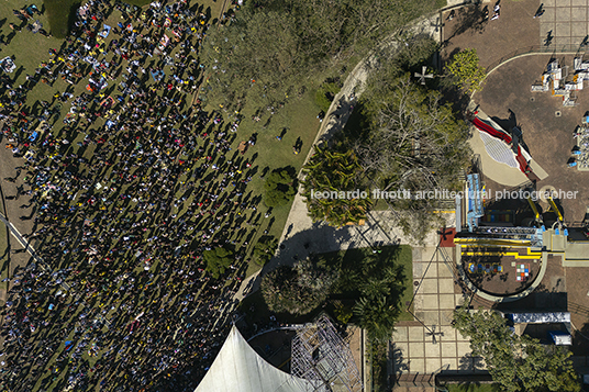 sesc itaquera eduardo de castro mello