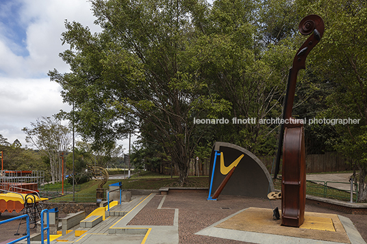 sesc itaquera eduardo de castro mello