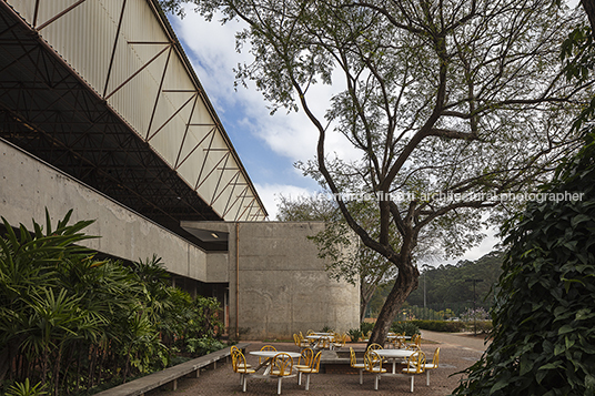 sesc itaquera eduardo de castro mello