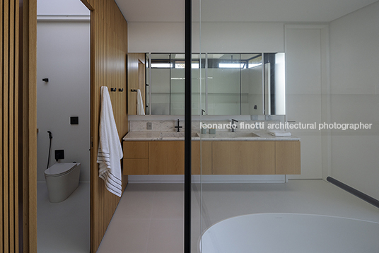 casa jf jobim carlevaro arquitetos