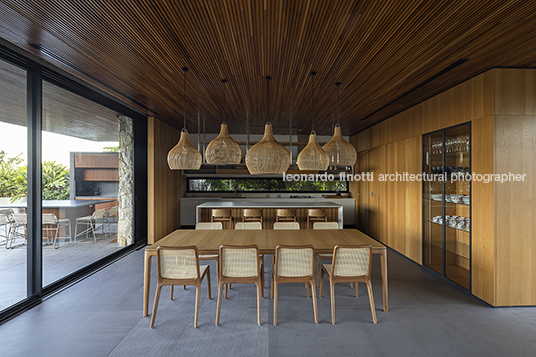 casa jf jobim carlevaro arquitetos