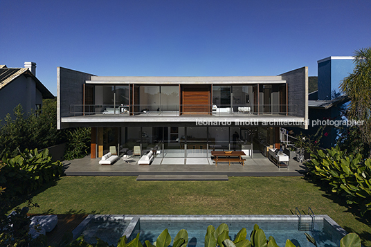 casa carol horn marchetti bonetti