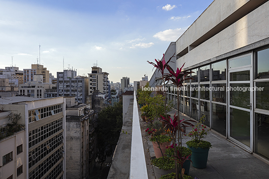 sesc consolação ícaro de castro mello