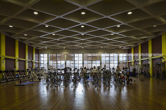 sesc consolação ícaro de castro mello